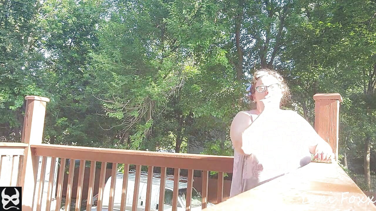 Ma's Smokin' in Curlers