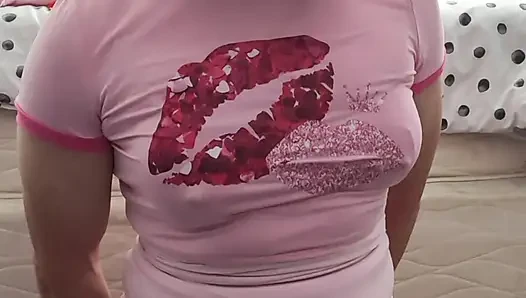 Holly iki kez boşalıyor