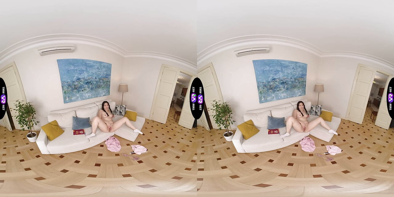 Quente Amelia Ost solta matemática para dedilhar sua buceta molhada - teenmegaworld
