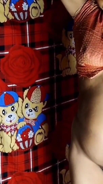 Desi Indian Bhabhi fully naked, got her pussy fucked and got her ass masturbated from behind, Hindi hot saree removed and naked | Clip 1