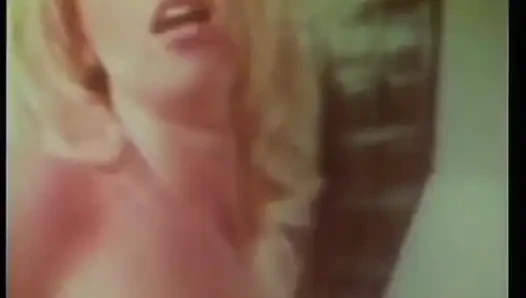 Sexy retro-paar muschi ficken ... in den mund kommen