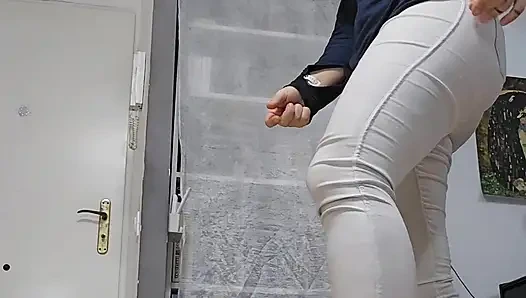 Slippers Modeling and Masturbating, Spanish Slippers