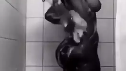 somali girl shower