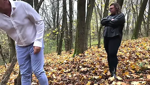 Dominatrix Mistress April - Forrest beating