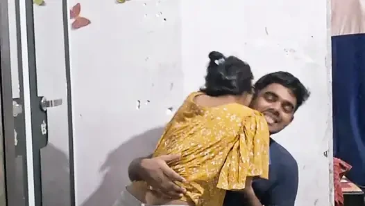 Delivery boy with Indian Beautiful Wife Fu.cking hot