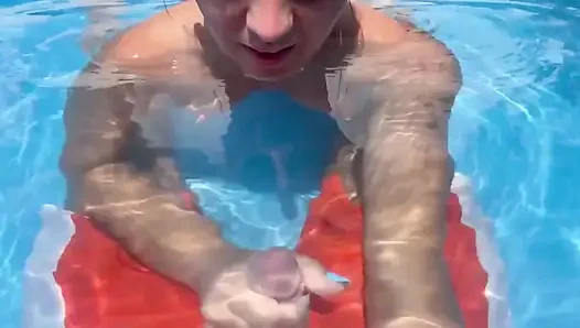 Blowjob, Handjob in Pool