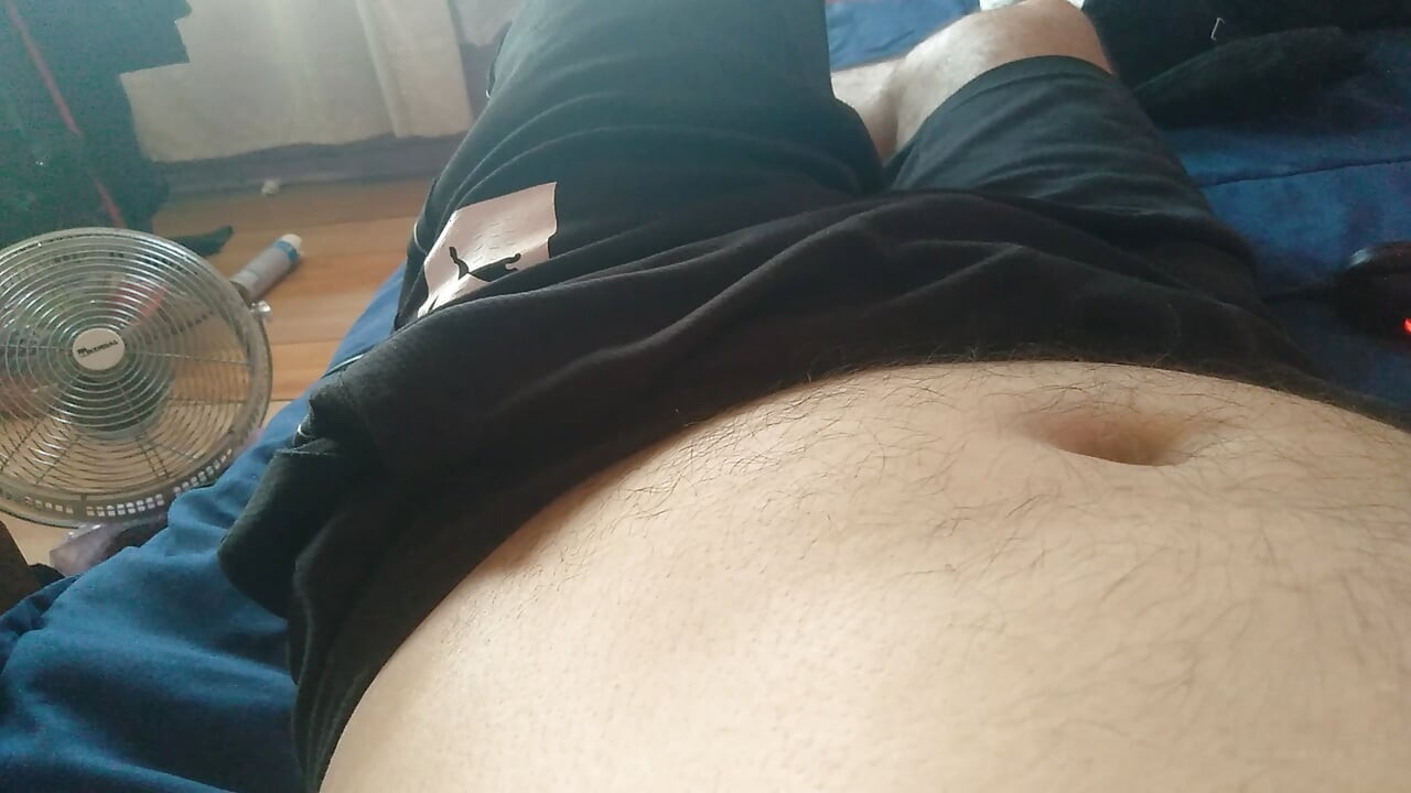 2025년 종료하기 전에 하드코어 자위하는 소년