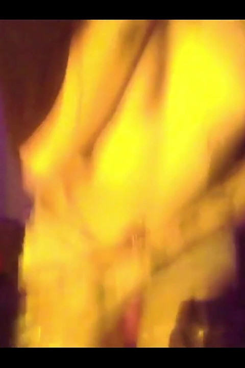 脱衣舞热辣女孩玩假阳具流