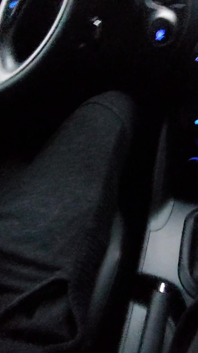 Amateur MILF gives a handjob to a taxi driver and teases him in the car, in public | Clip 1