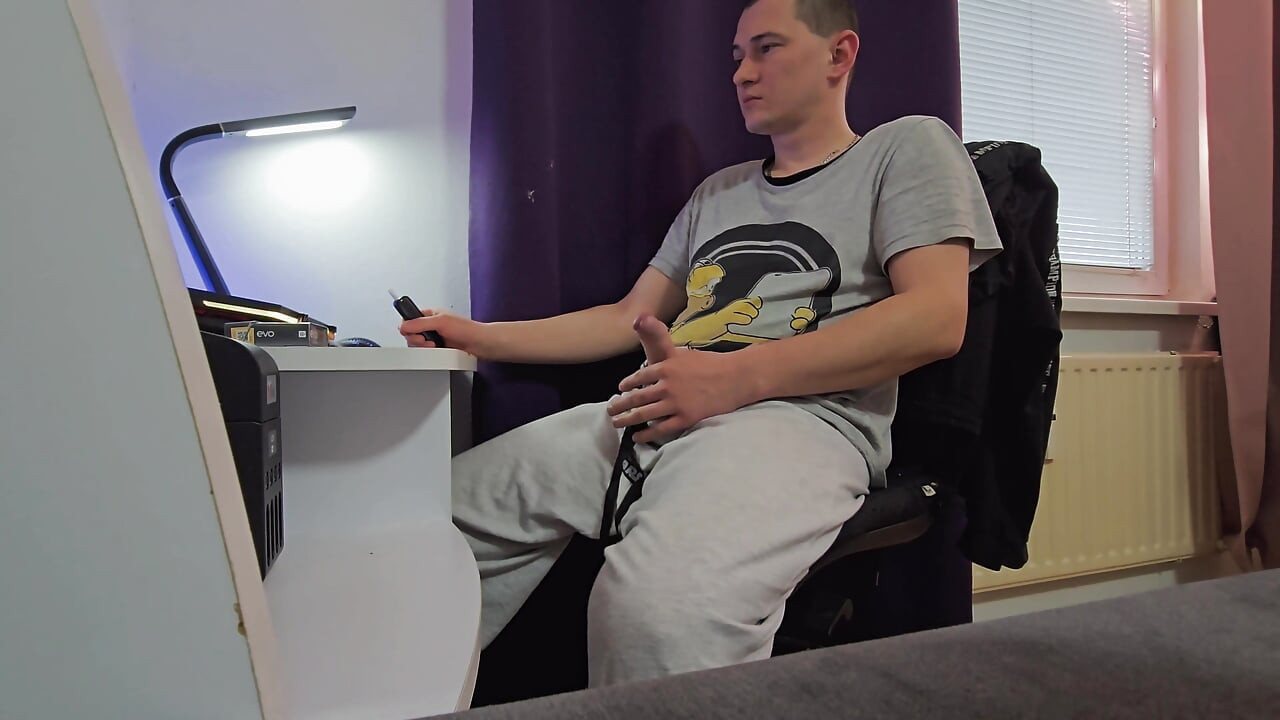 Horny Morning. Reaching Orgasm While Watching Porn