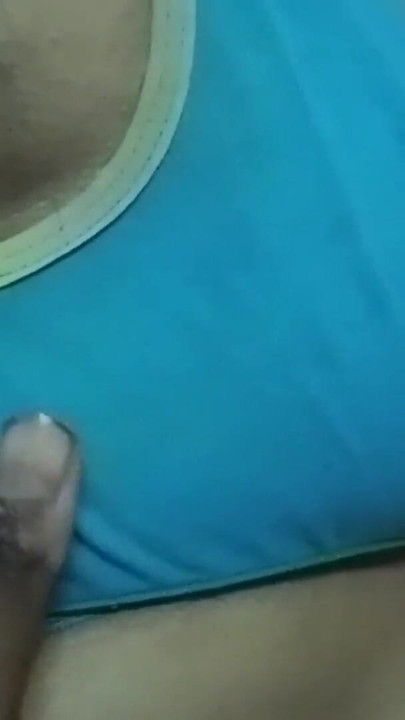 "nili bra aur paintij pahni aanti seks ka maja le rahi hai" se shandar pal"
