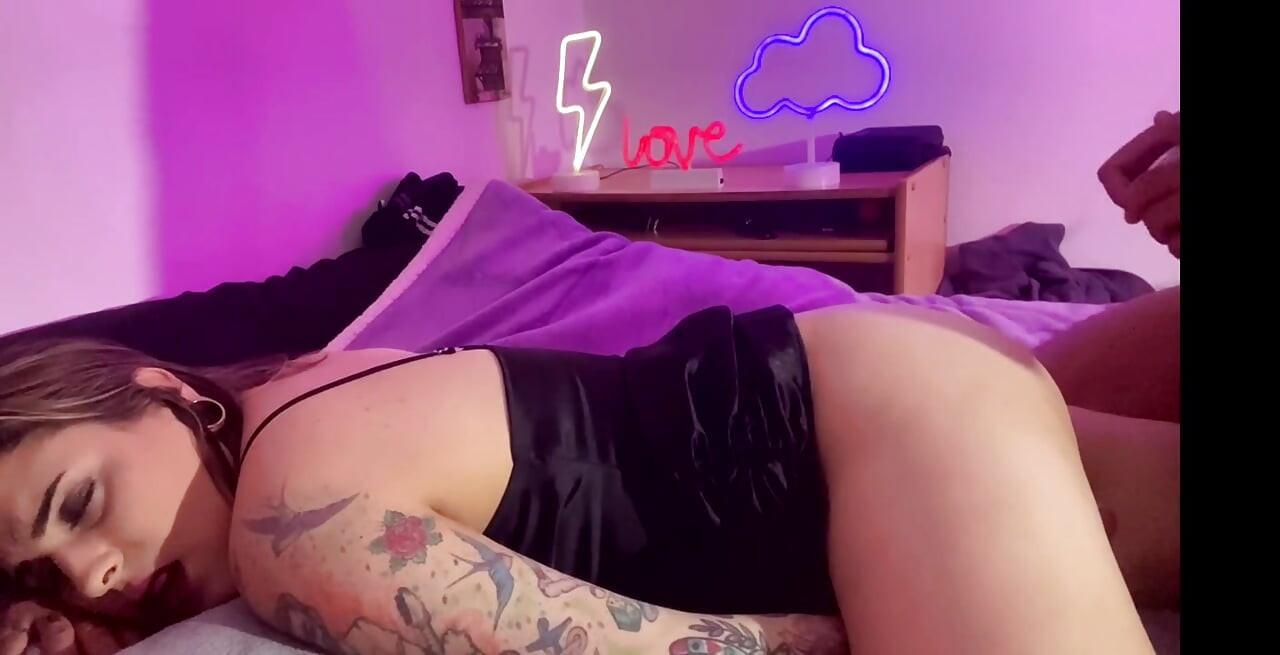 Asigurați-vă că urmăriți acest videoclip, sex complet