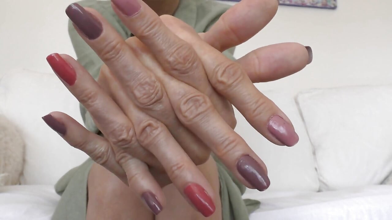 Fetiche de mano y hermosas uñas, instrucciones de paja, parte 3, Lady Victoria Valente