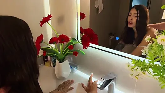 Aku sudah lama ingin meniduri istri temanku, tapi aku tidak tahu dia juga menginginkannya