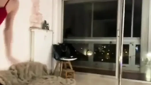 Танцор