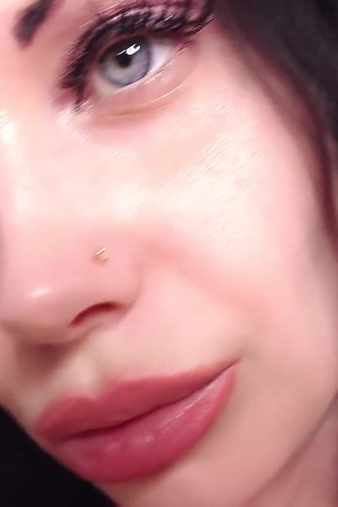 Worship my juicy lips, wank and cum! Mesmerizing sensual JOI!