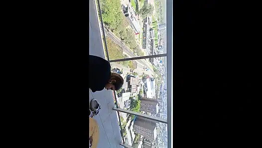 Kocam Ve Ben Kiralık Bir Dairede Eğlendik: Sokak Manzaralı Balkonda Oral Seks Ve Yatak Odasında Seks.