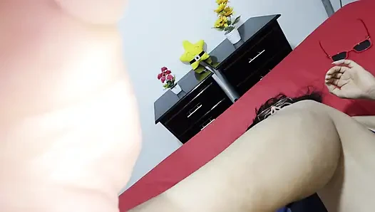 Park Swing Seduction: Rich Man Convinces Curvy Latina for a "Sweet Treat"