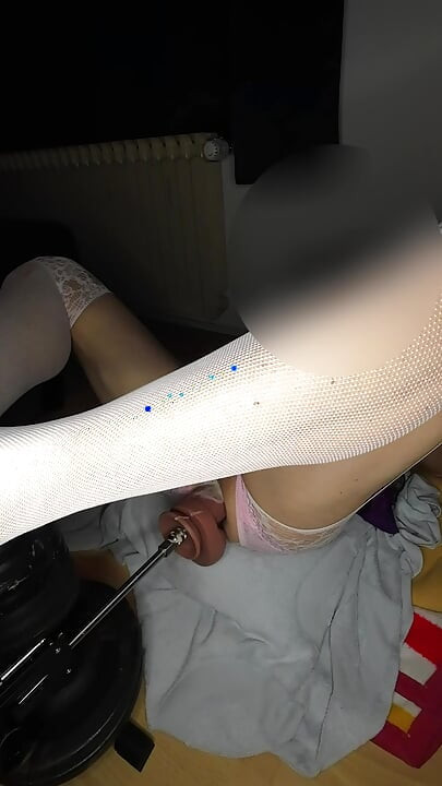 Stroj sissy transvestita kako treba
