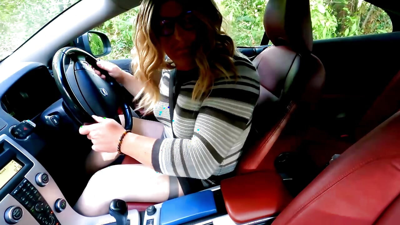 Crossdresser Kellycd2022 afternoon drive