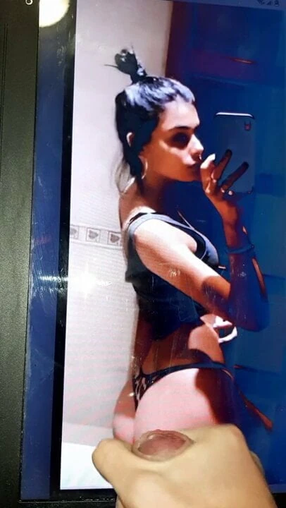 Cum tribute Sofi Fernandez