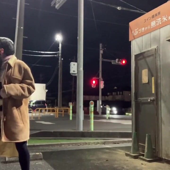 ฝึกตัวเองครั้งที่ 41: รับมือกับการเปิดรับหีที่กําลังดําเนินการที่ลานจอดรถในห้าง