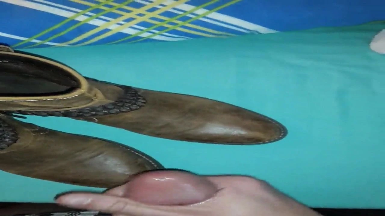 Cum on mother in laws shoes