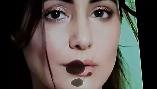 Hina Khan boşalma anısına #1