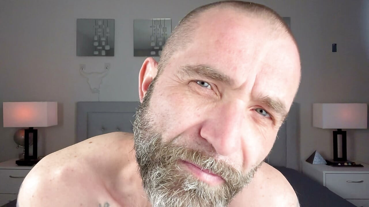 Look at that pretty boy sucking daddy’s cock