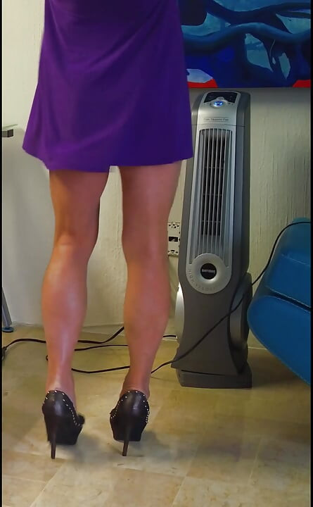 What Taste in This Color of Dress ?