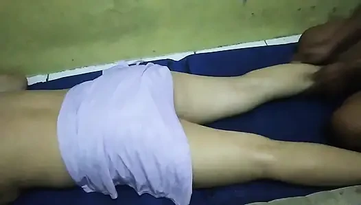 Üvey anne'nin amını emiyor tatlı dişi