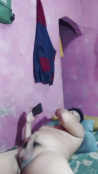 호기심이 많은가요? 어서, 바로이 참조, 그것은  뜨겁을 것입니다.