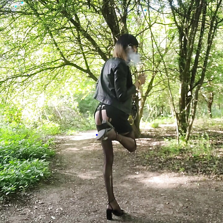 The GRAND⭕️TOUR of the Napoleon car park in the Forêt de BRUNOy. Show off your JeaN's mini-skirt, open cup. VaneSsaBiTCHx PariSChienneTrvprod⁹¹