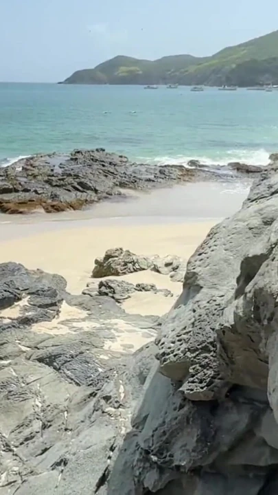 Random Sexy Busty MILF Gets Pounded HARD Outdoors in Public BEACH. Fucking XXX. | Clip 2