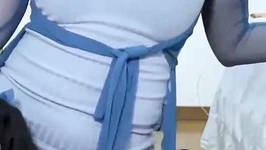 Masukin kontol besarmu, crot aku dengan stoking seksi