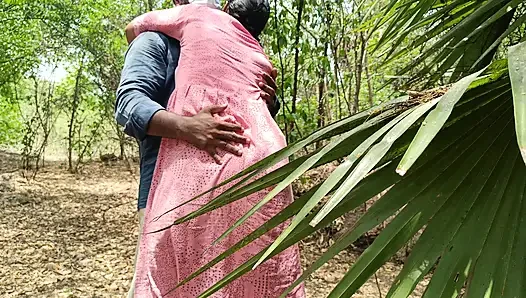 Outdoor housewife breast milk