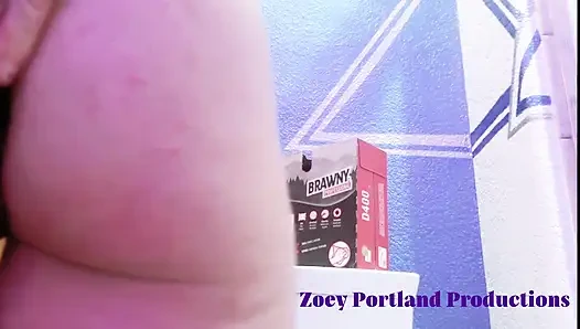 Zoey Portland, sie ist deine geile mutter, die nebenan lebt, kennt du den, den du zu ficken versuchst?
