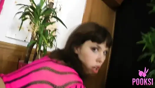 Volles video! Ganz natürliche junge nymphomanin Karen B mag ihren heißen arsch zungenanal und gefickt bekommen