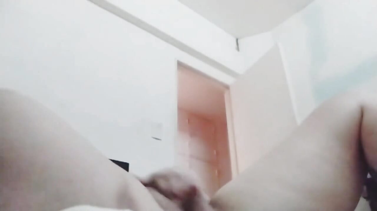 Double Amputee Masturbates and Squirts