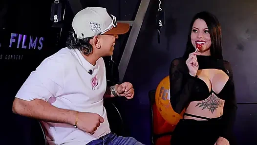 «меня Поймали За Сексом В Магазине Одежды» - Возбужденное Интервью С Mariadlosangelecs