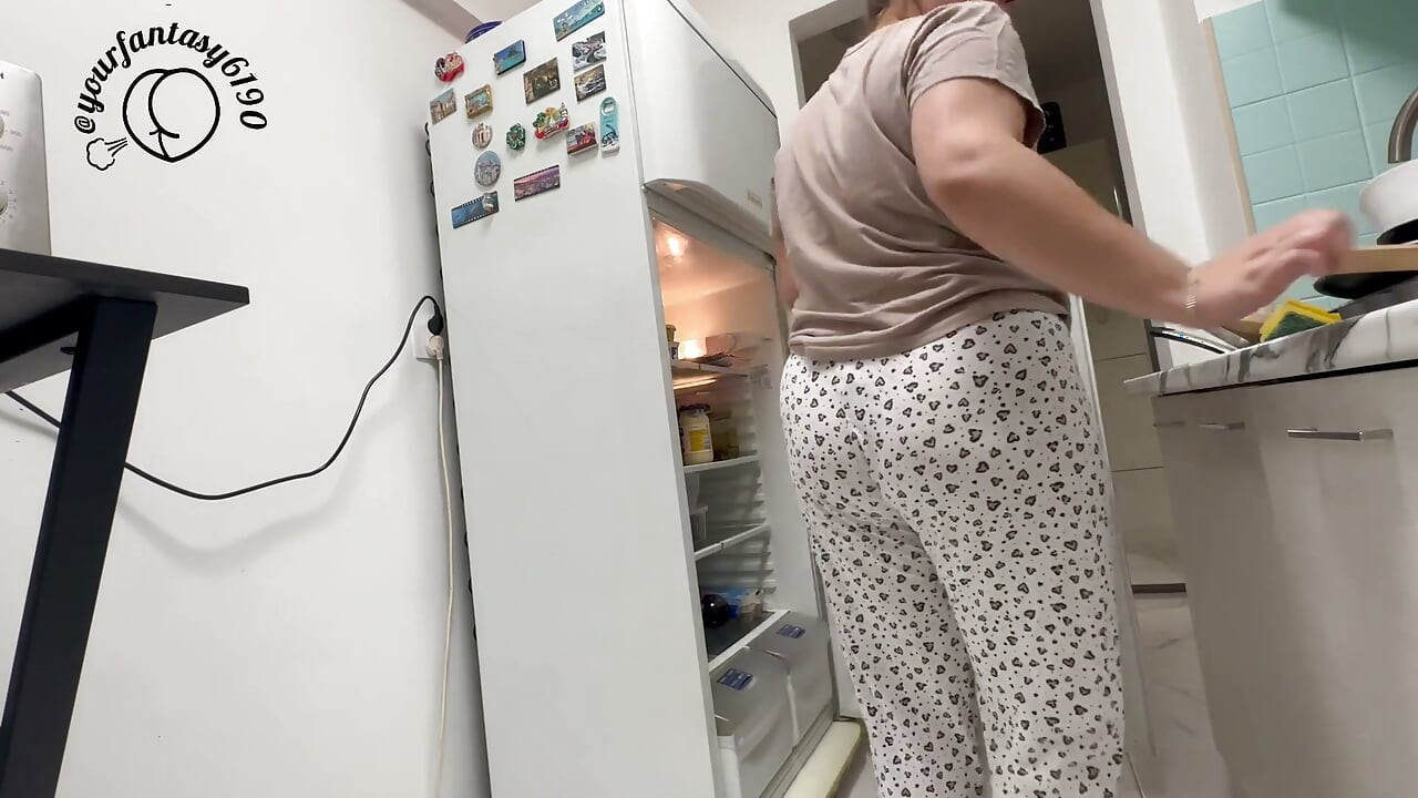 Filling up My Fridge with Stinky Farts