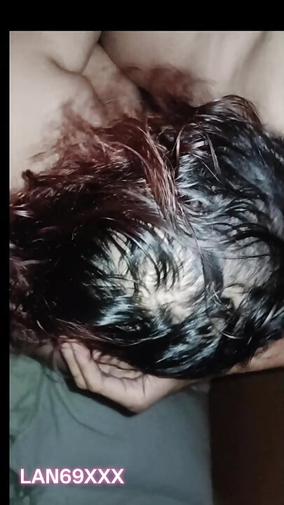 MALAY SLUT LIKE TO SUCK MY DICK