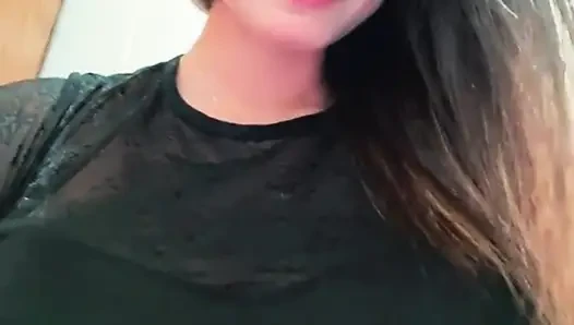 Desi college ladki apni chut me ungli krti leak viral video