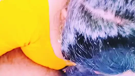 Villege sari hizmetçi ev sahibiyle sert sikişiyor. Telugu edepsizce konuşuyor.