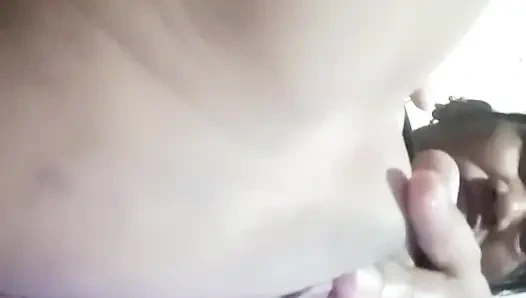 Nach dem mittagessen meine muschi spielen