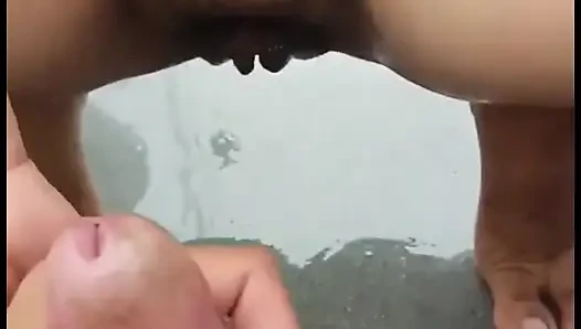 Sinundan ko sa cr si babe habang naliligo at sinabon ko ang malaki at malambot niyang puwet at kanyang puday