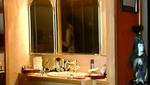 Эротическая страсть 4 (1990)