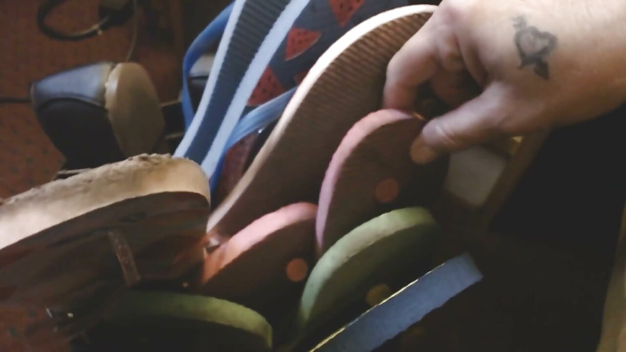 Flip-Flops Ballettflats Varieté anprobieren