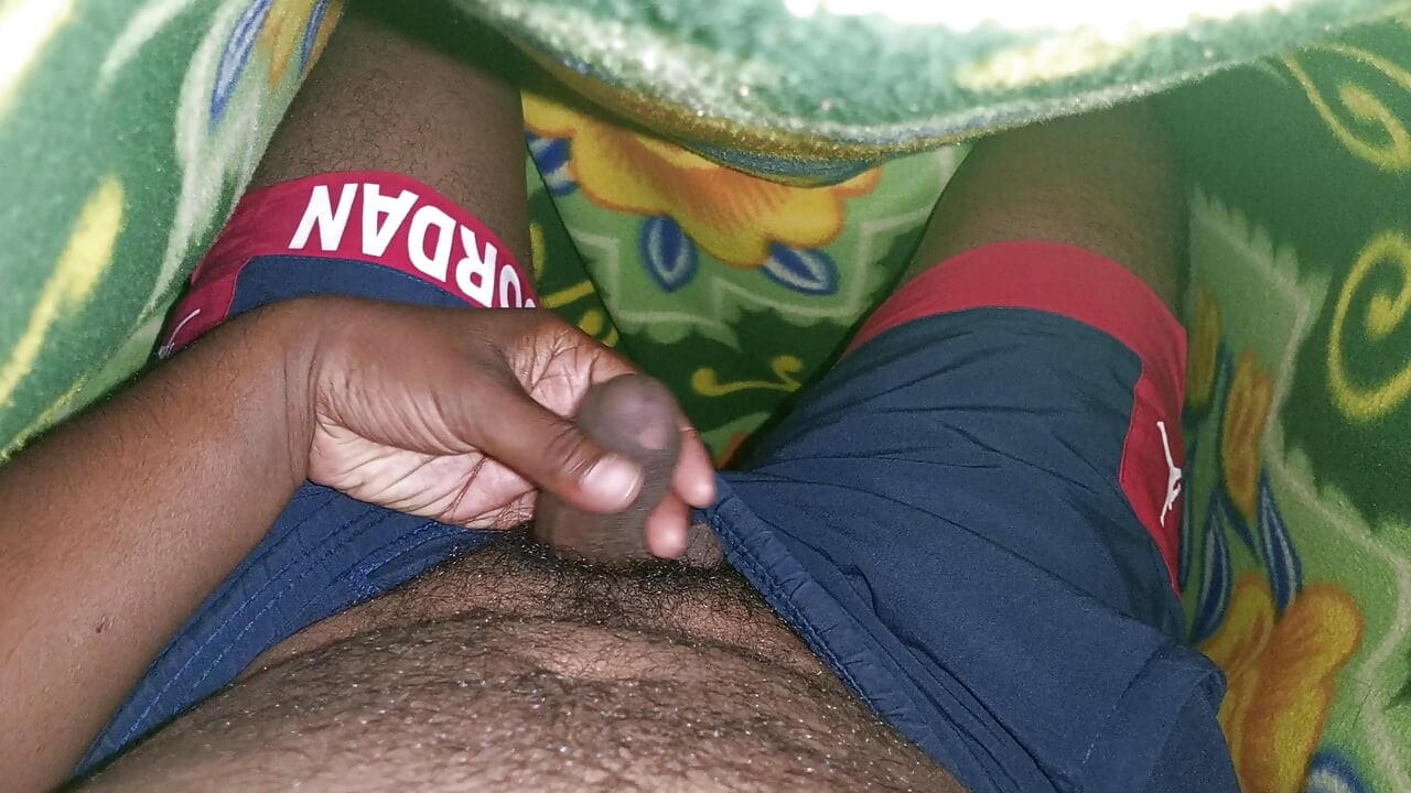 Gay Boy Masturbates
