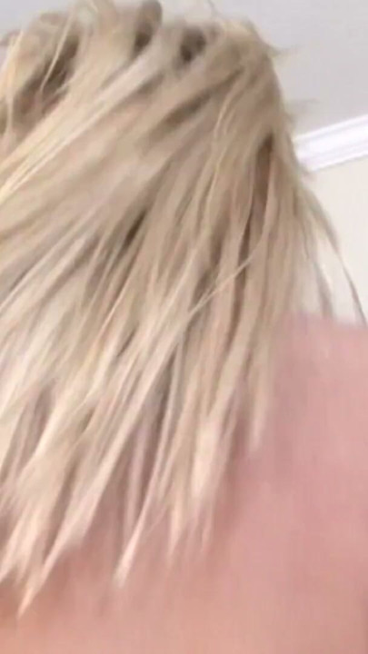 Big ass blonde beauty gets a hard drilling from the tech nerd | Clip 3